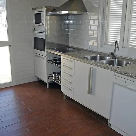 With Pool, 200m From Tatil Evi