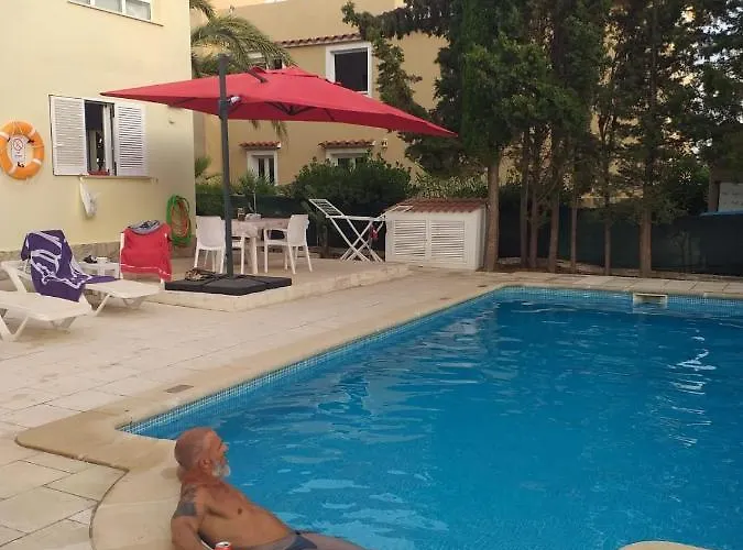 With Pool, 200m From *