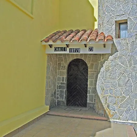 بيت للعطل With Pool, 200m From كالا بلانكا