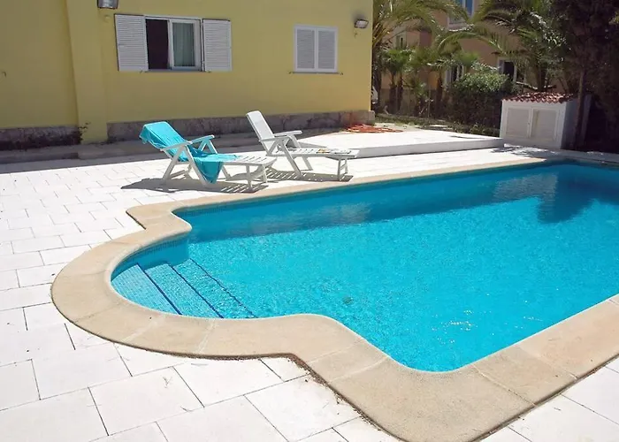 Holiday home With Pool, 200m From *